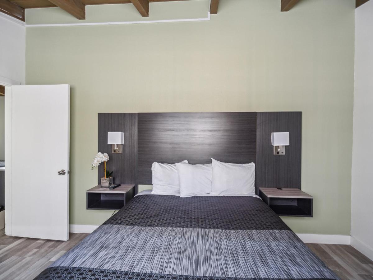 Discovery Inn Monterey Bay Seaside Esterno foto